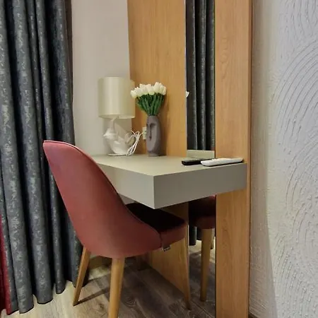 Fs Varna Central Deluxe 2-Bedroom Suite Near Sea Garden *