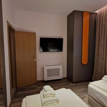 Fs Varna Central Deluxe 2-Bedroom Suite Near Sea Garden Apartment