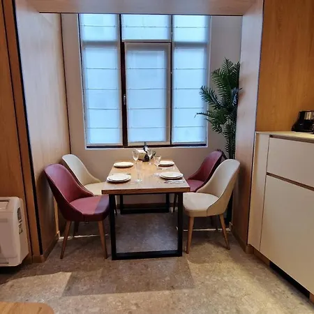 Apartment Fs Varna Central Deluxe 2-Bedroom Suite Near Sea Garden