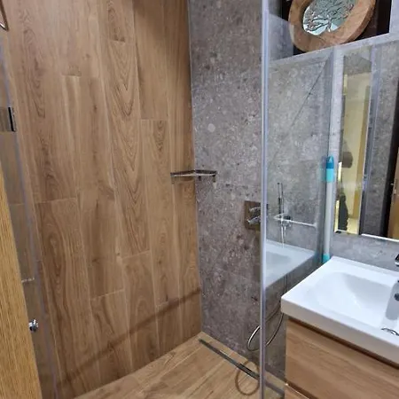 Fs Deluxe 2-bedroom Near Sea Garden Apartmán *